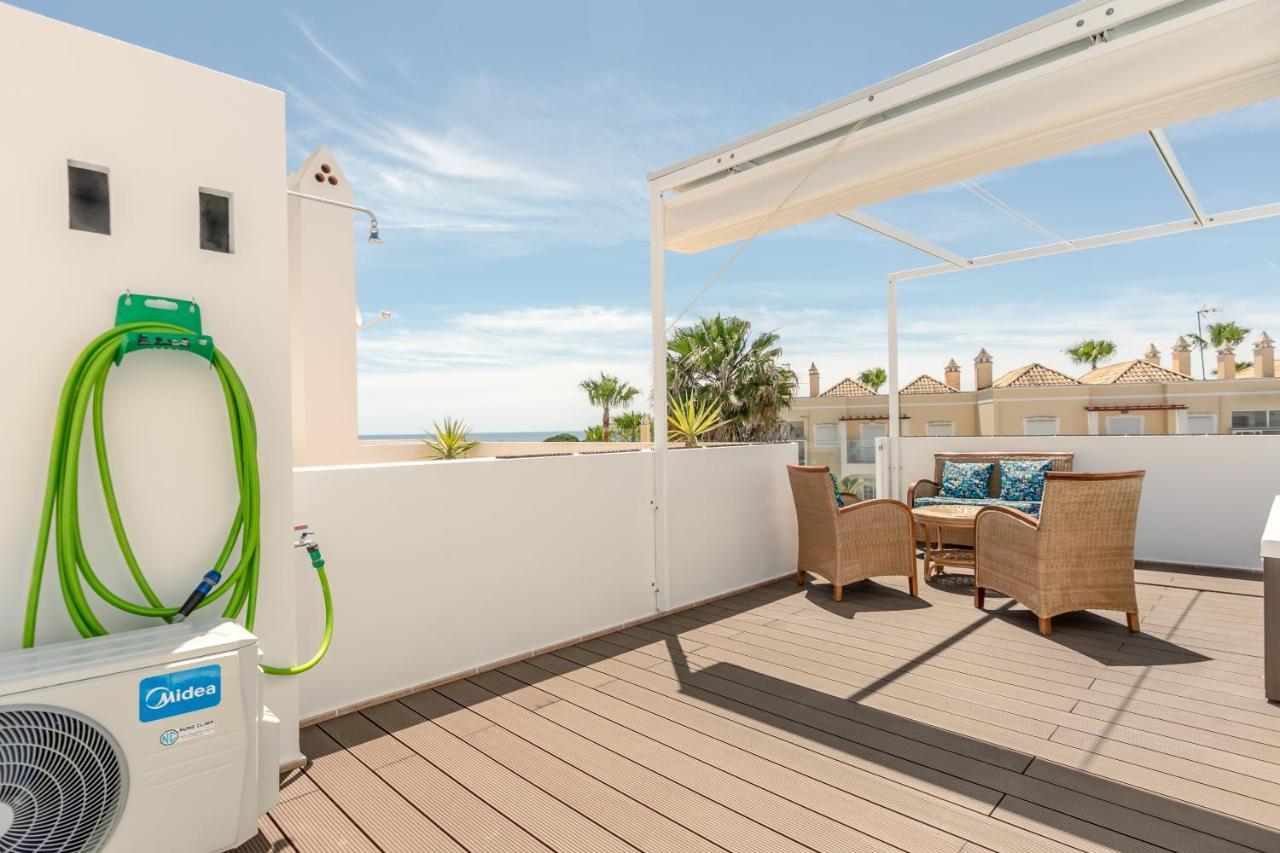 Seascape Villa Private Pool & Rooftop Jacuzzi With Sea View Near Manta Rota Beach 维拉诺瓦德卡塞拉 外观 照片